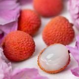 Аромамасло Румяна цвета личи (CandleScience Lychee Blush) 2487169810 фото